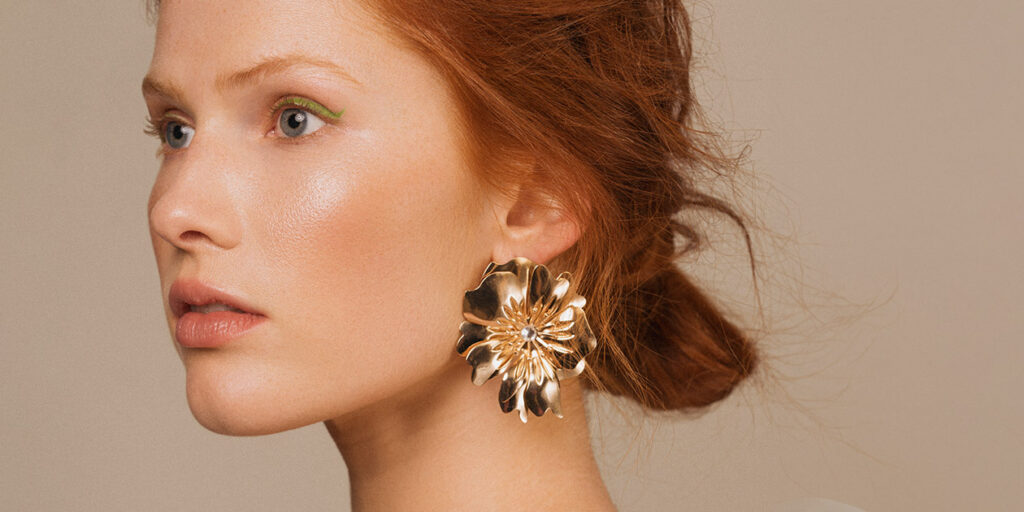 Aurum by Levin Lee Opener
